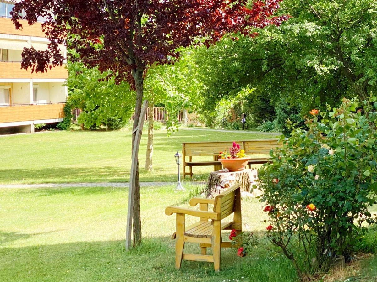 Strand Apartman Balatonfured Luaran gambar